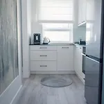 Easy Rent- Wronska 3d, Free Parking, 24h Check-in *