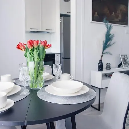 Easy Rent- Wronska 3d, Free Parking, 24h Check-in