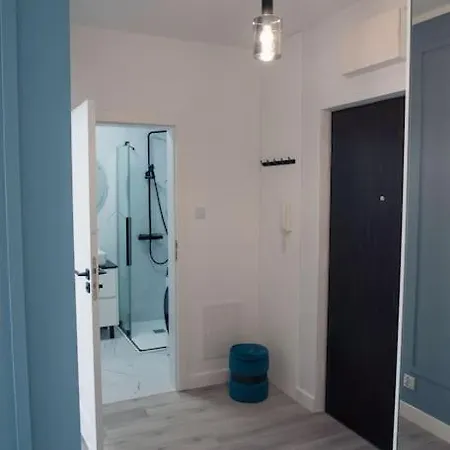 Апартаменти Easy Rent- Wronska 3d, Free Parking, 24h Check-in