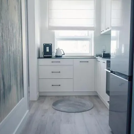 Easy Rent- Wronska 3d, Free Parking, 24h Check-in *