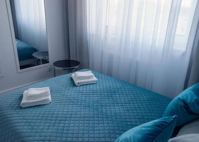 Апартаменти Easy Rent- Wronska 3d, Free Parking, 24h Check-in