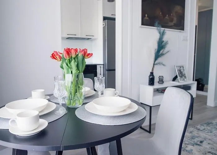 Easy Rent- Wronska 3d, Free Parking, 24h Check-in