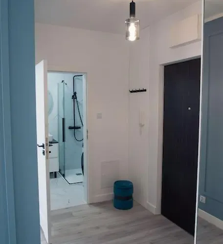 דירה Easy Rent- Wronska 3d, Free Parking, 24h Check-in