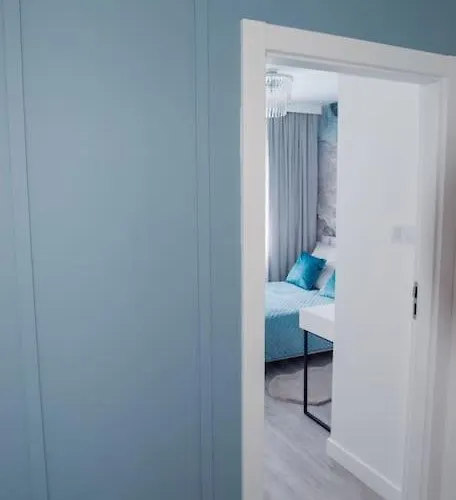 דירה Easy Rent- Wronska 3d, Free Parking, 24h Check-in